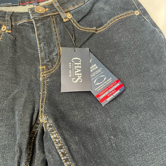 Chaps Men's Deep Indigo Straight Jeans - Picture 2 of 10